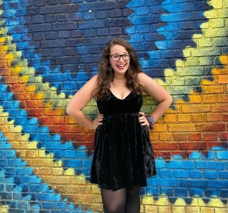 Zara Zahavah porno erwachsene galerien