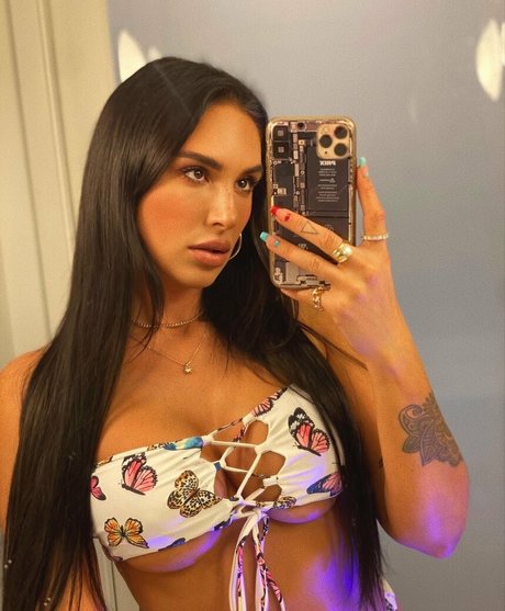 onlyvideos schauspielerin kunst fotos