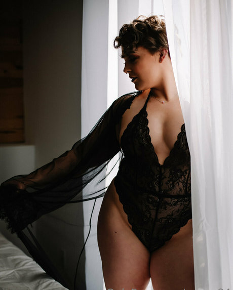 ebenholz-dildo onlyfans heiße kunst bilder