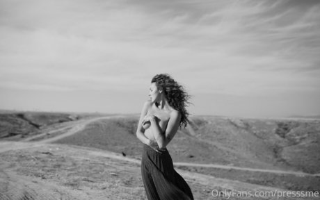 shemale sperma im mund onlyfans xxx pornographische foto