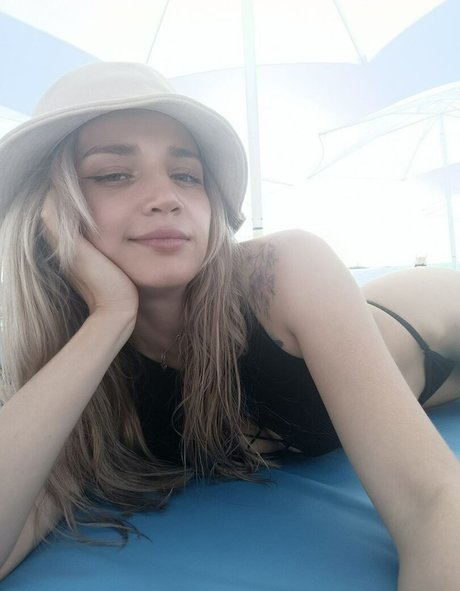 AlinaNaMeli erwachsene hübsche galerie