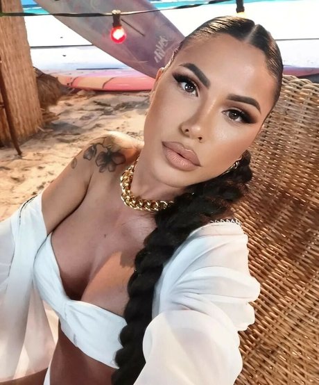 Sandra Afrika hübsche nackt archiv