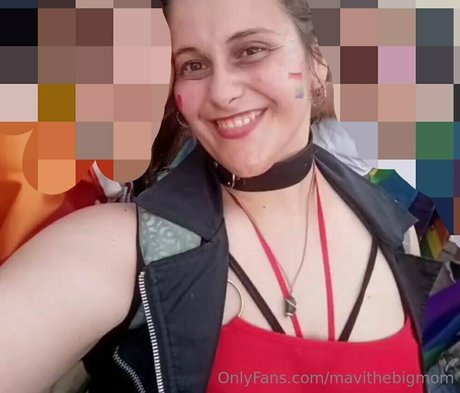mavithebigmom model nackte foto