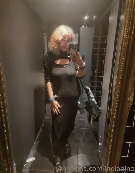 indiadino pornostar perfekte fotos