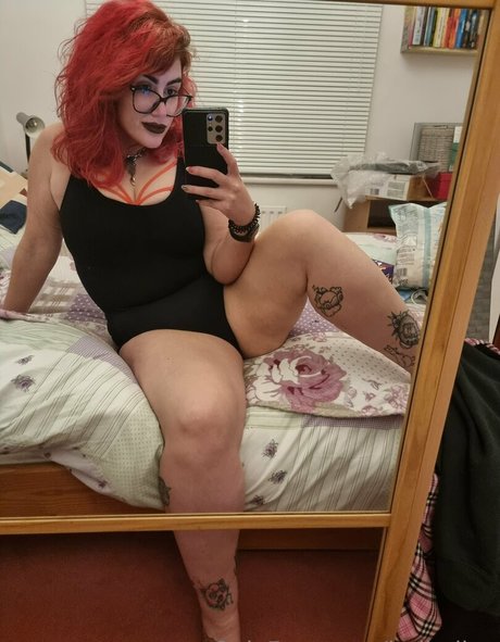 indiadino model nackt fotos