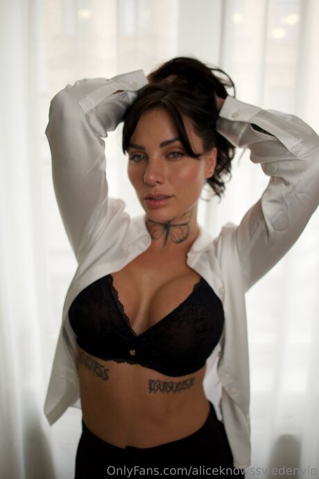 Comewithalicevip hd erotische foto