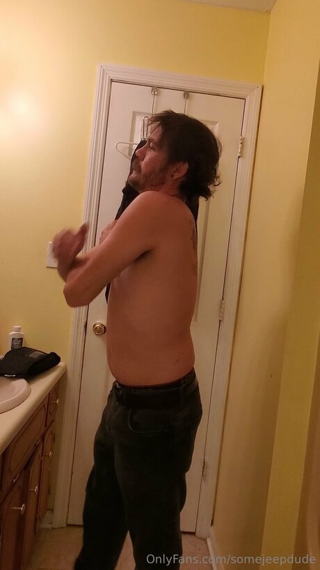 Somejeepdude nackt pornographische bild