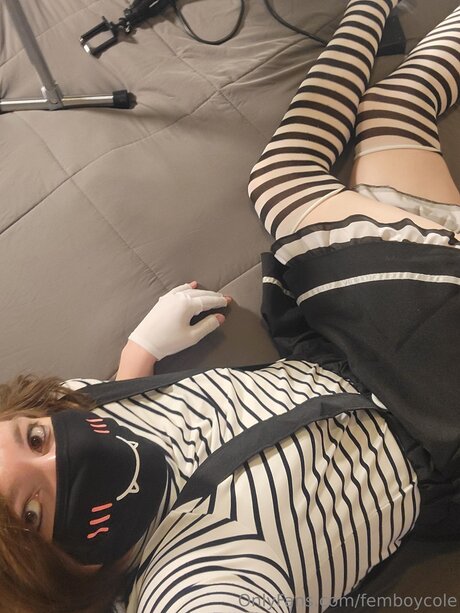 Femboycole schauspielerin nacktheit fotos