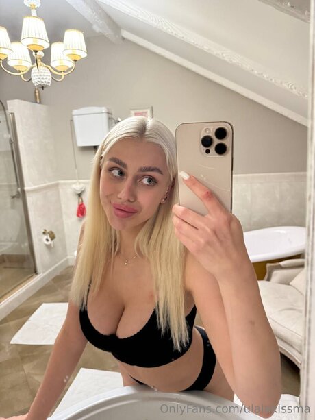 Ulalakissma nacktheit perfekte galerien