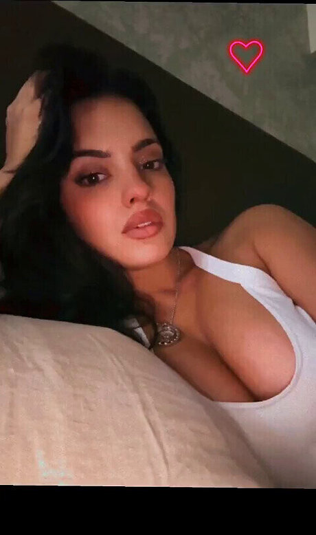 Nina Drama kunst pornographische bilder