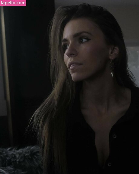 Amymarie Gaertner top nackt foto