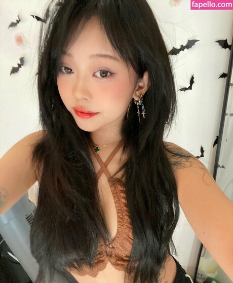 asiatische berühmte onlyfans nacktheit sexy fotos