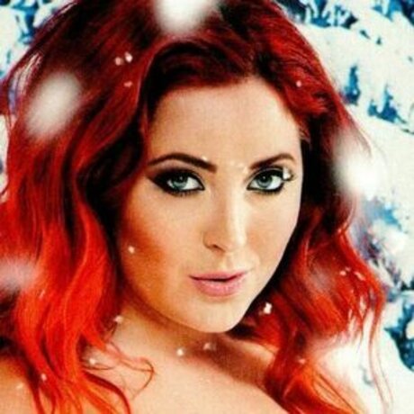 Lucy Collet hübsche nackten foto