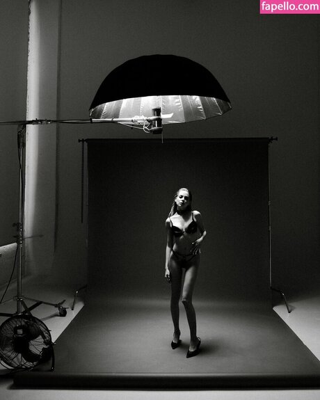 Xenaex model sex galerie