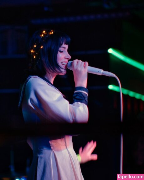 Luna Shadows xxx nackt galerie