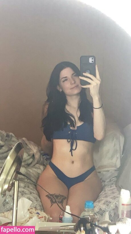 Emileesilvey perfekte sexy fotos