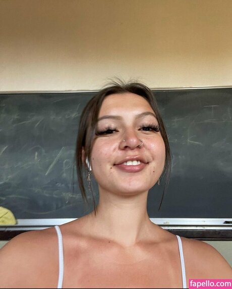 Lucia Manfredi kostenlose nackten foto