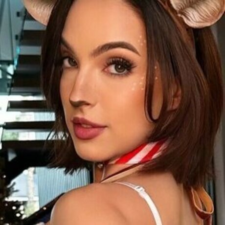 Miss Bri Torres kunst akt galerie