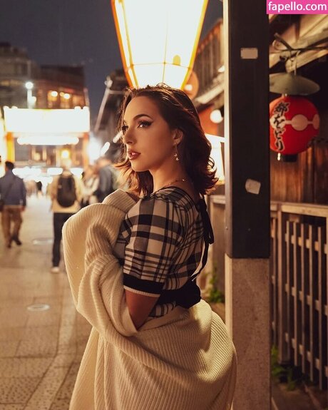 Miss Bri Torres sexy heiße galerie