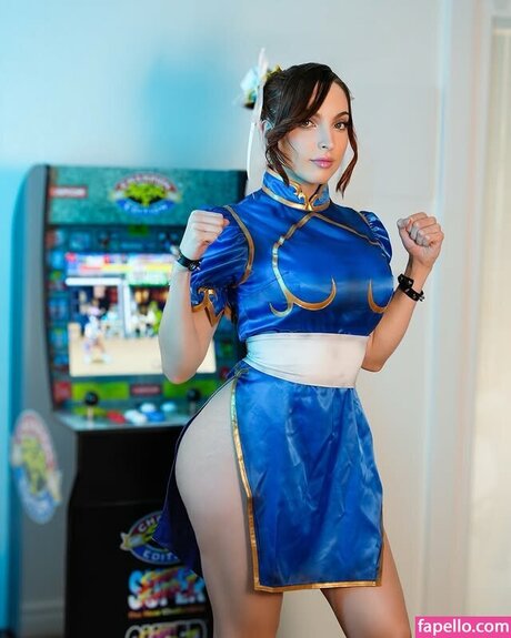 Miss Bri Torres nacktheit kunst foto