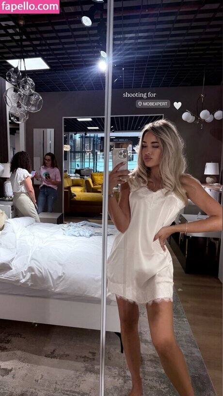 Noemi Demeter pornostar xxx galerie