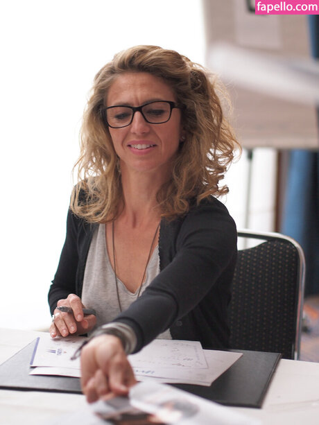 Claudia Black nackt heiße bild