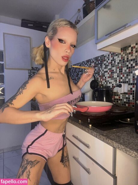 Nikkita Slayer TS xxx nackt bilder