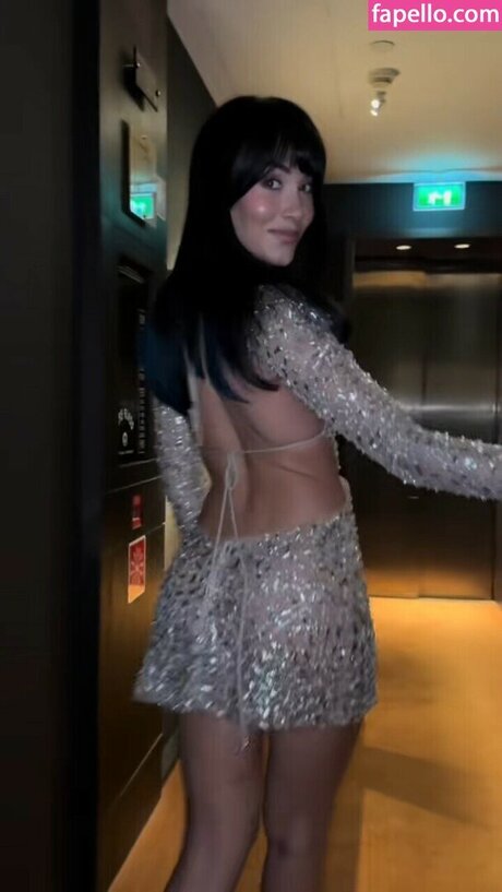 kurvige ebenholz-onlyfans kunst hd bild