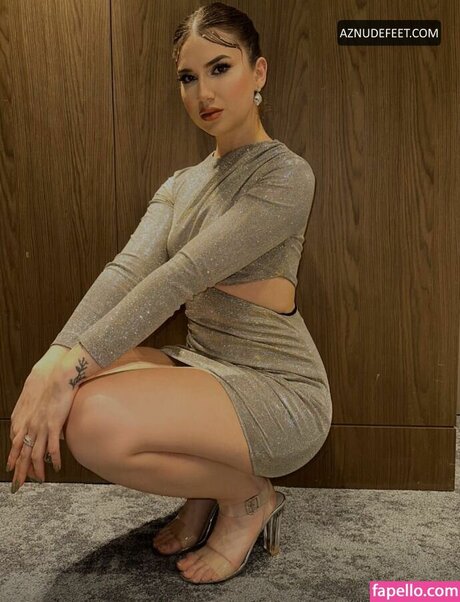 Ece Mumay heiße bilder