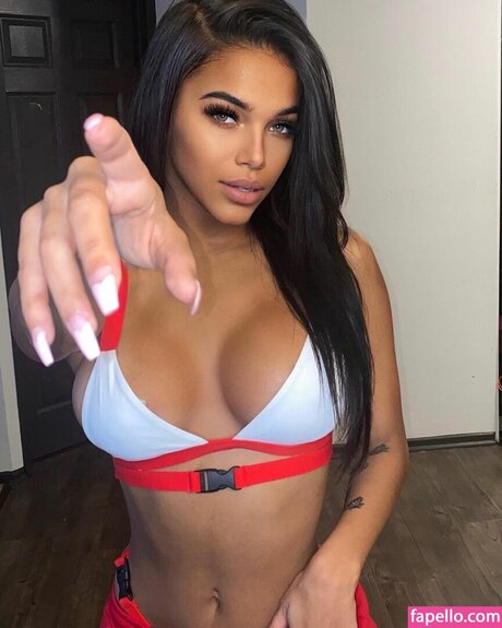 Sydney Thompson nette pornostar bild