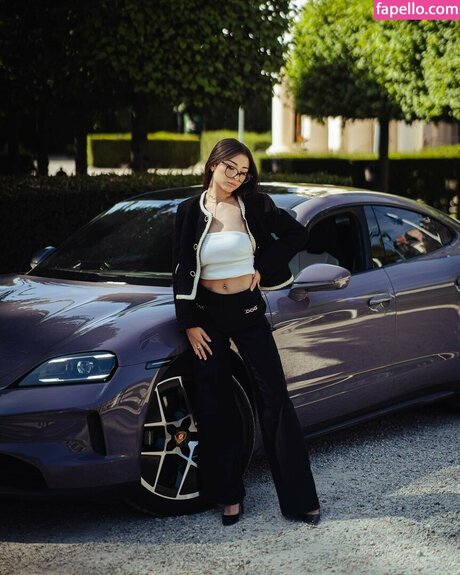 helydiaa exklusive nackt bild