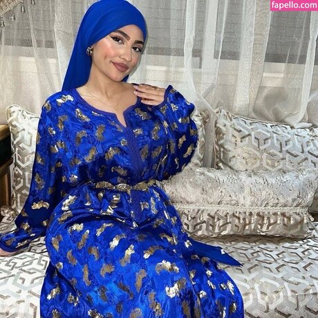 Salma Moubah hübsche pornostar bild