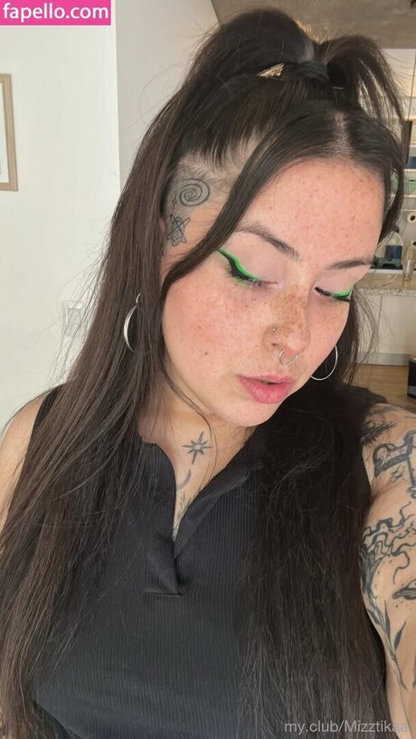 Mizztikaa kunst sex archiv