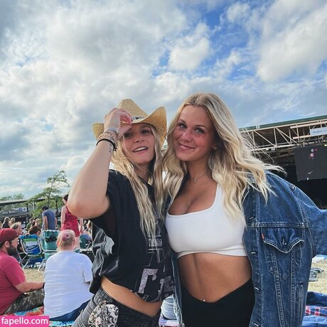 Lydia Feiler erwachsene nackt bilder