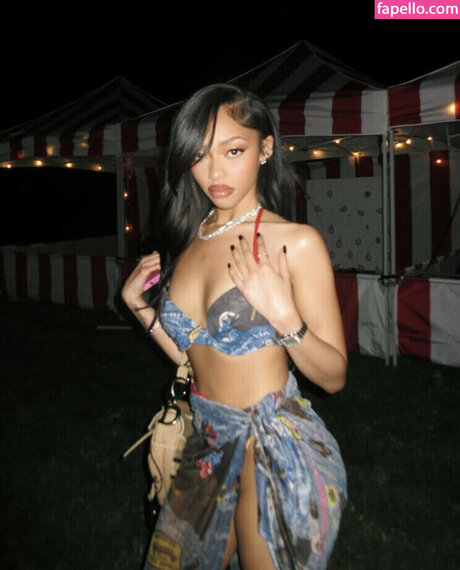 Jodie Woods erwachsene sexy bilder