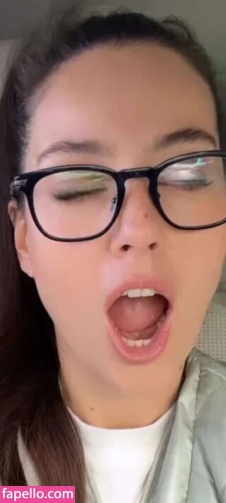 Pelin Akil heiße xxx bilder