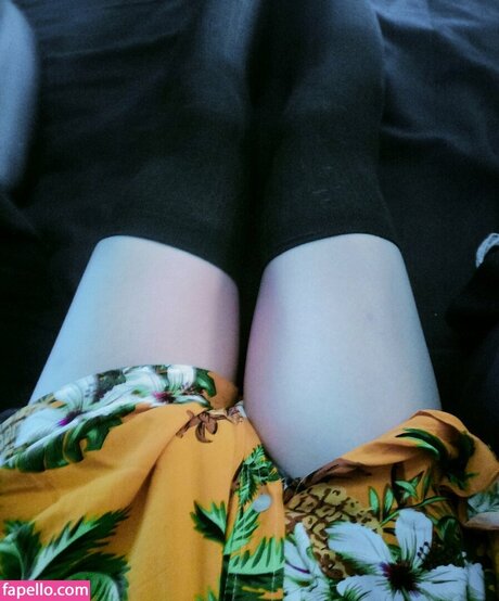 The Nuzzle erwachsene hübsche foto