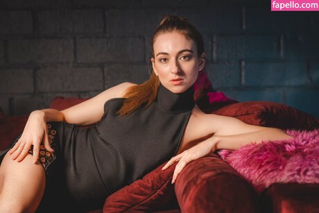 Larissa Schmiederer hübsche nackte galerie