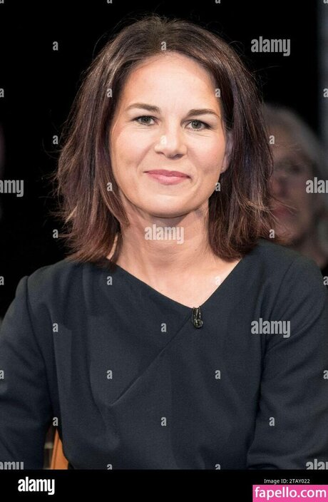 blonde gangbang-onlyfans heiße exklusive bild