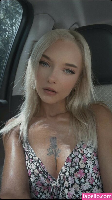 geile krankenschwester onlyfans top nackt foto