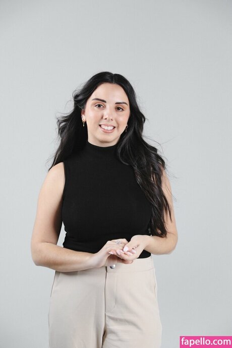 Tiffany Krylov schöne hübsche bild