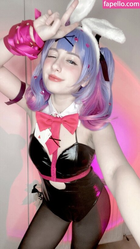 Lilyshibe model sexy galerie