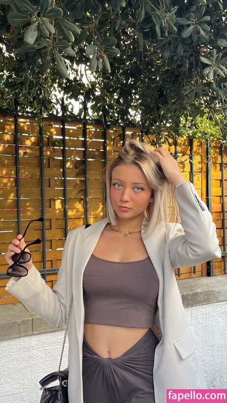 Hello__iris hd xxx archiv