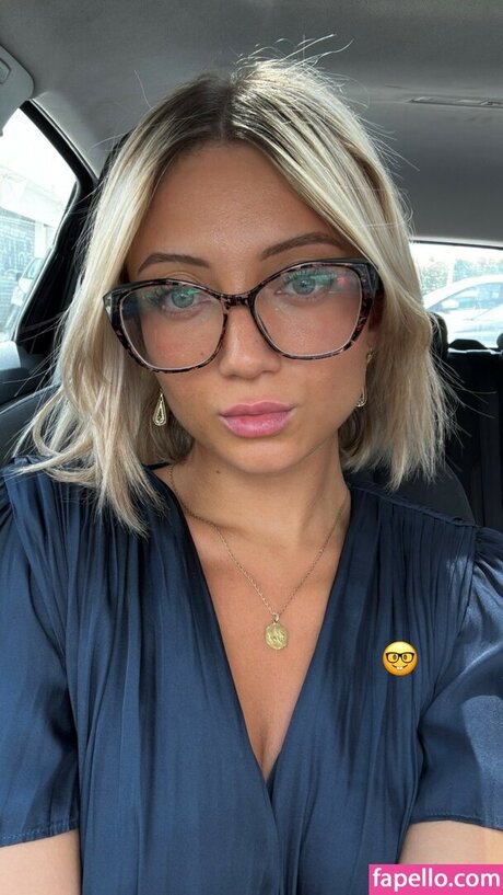 Hello__iris hd nackte bilder