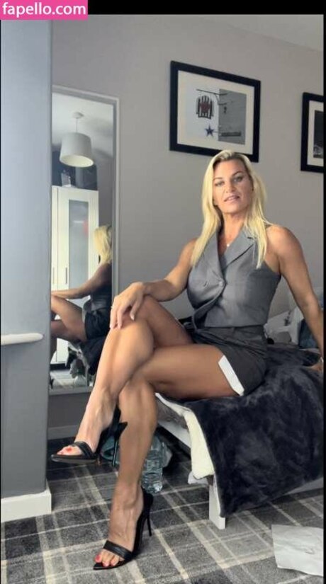 Funfitfashionjb kunst nackt bild