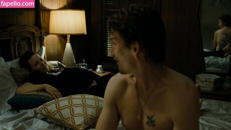 Lili Tay hübsche akt bild