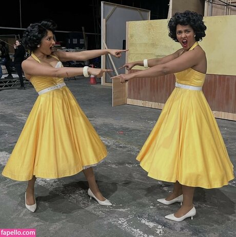 teen fake titten onlyfans sex galerie