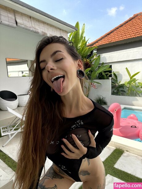 Kendra Lane nackt top bild