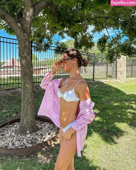 Katie Thompson sexy freie bilder