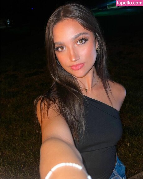 Katie Thompson porno galerien